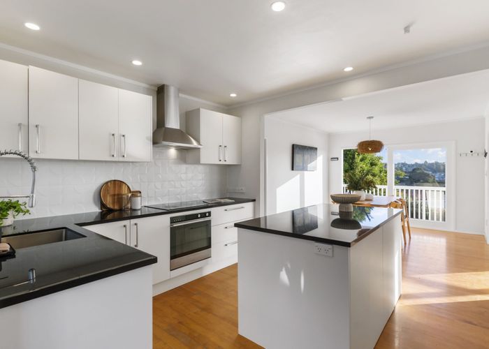  at 52 Alton Avenue, Hillcrest, North Shore City, Auckland