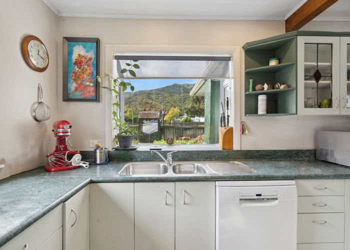  at 37 Frederick Street, Wainuiomata, Lower Hutt, Wellington