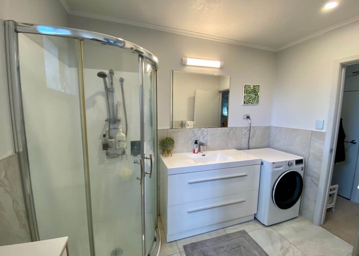  at 26 Sunset Road, Unsworth Heights, Auckland