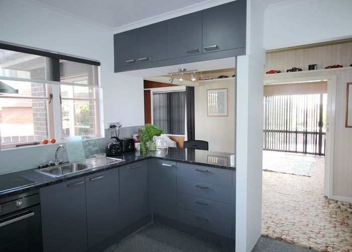  at 21 Cradock Street, Avondale, Auckland
