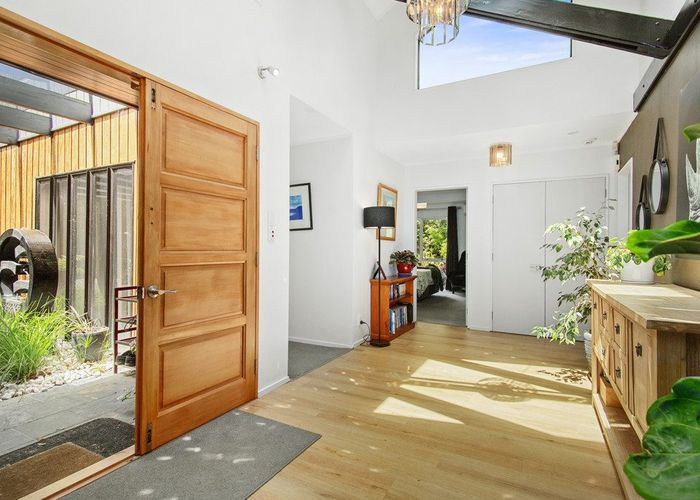  at 55 Pomare Road, Tirohanga, Lower Hutt