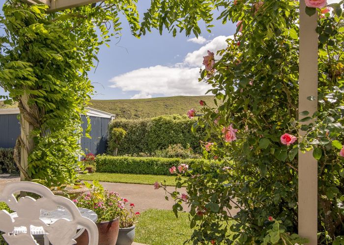  at 2579 Christchurch Akaroa Road, Ataahua
