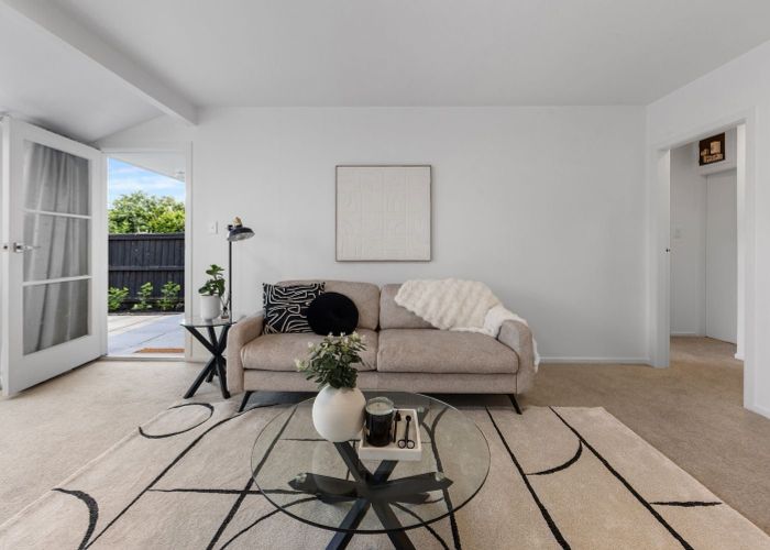  at 4/30B Nortons Road, Avonhead, Christchurch