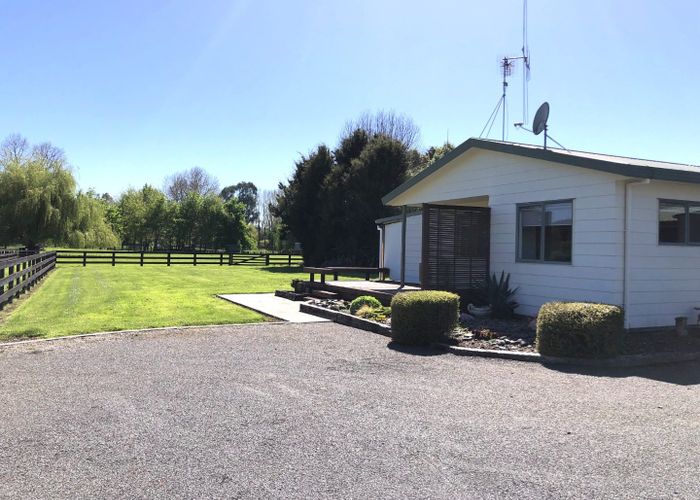 at 372 Pickering Road, Tamahere, Hamilton