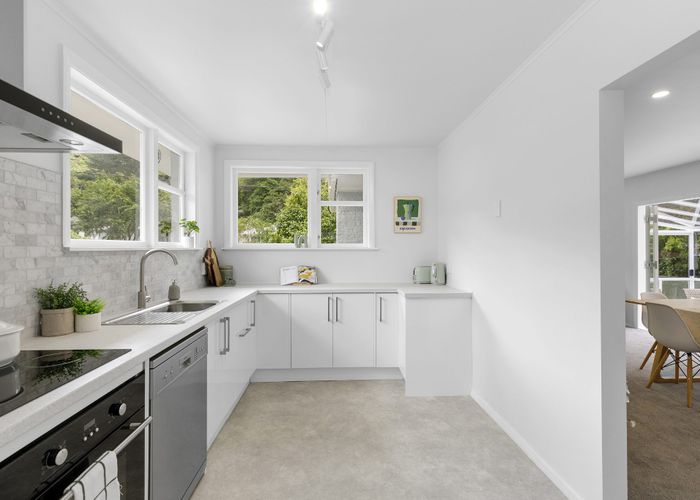  at 27 Lees Grove, Wainuiomata, Lower Hutt, Wellington