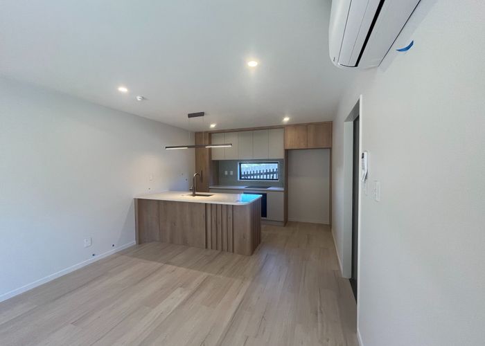  at 31 Mountain Road, Mount Wellington, Auckland