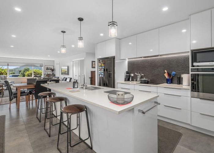  at 12 Saint Thomas Avenue, Pyes Pa, Tauranga, Bay Of Plenty