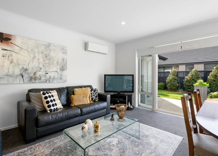  at 32 West Thompson Street, Leamington, Cambridge