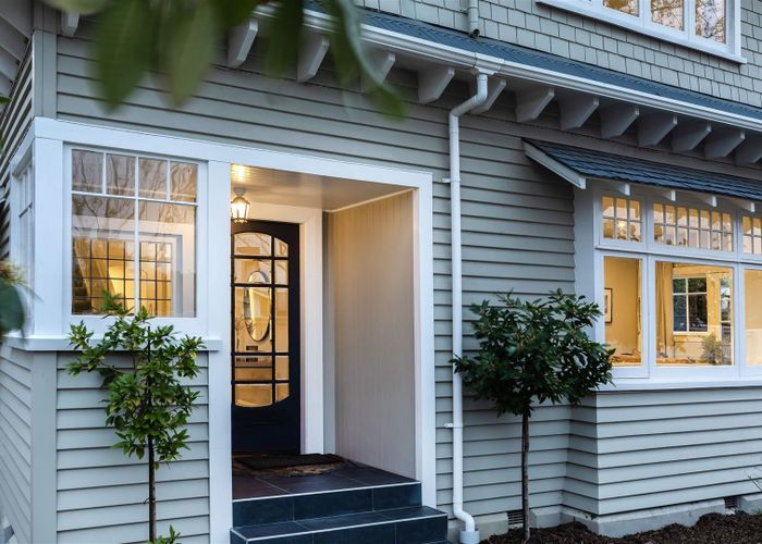  at 26 St Andrews Square, Strowan, Christchurch
