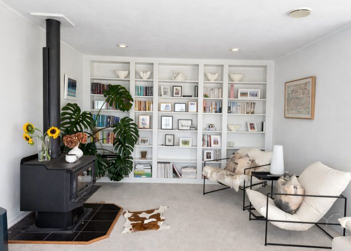  at 33 Agincourt Street, Glenfield, North Shore City, Auckland