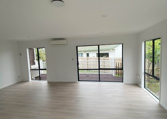  at 38 Heathridge Place, Burswood, Auckland