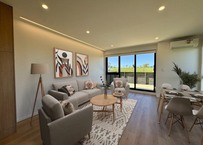  at 202e Henwood Road, Westgate, Waitakere City, Auckland