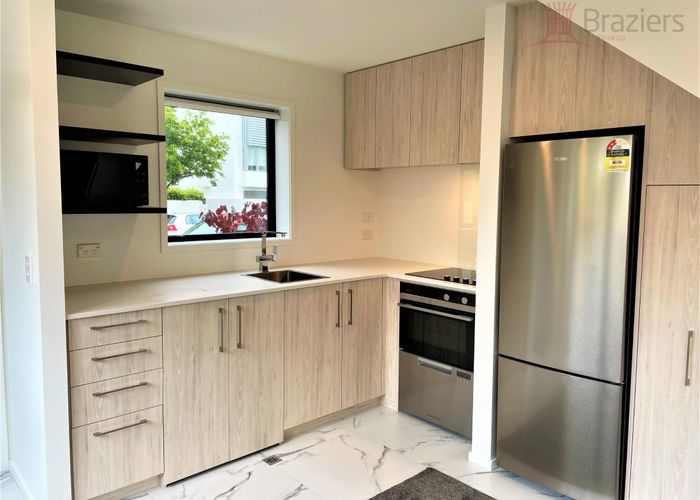  at 2/37 Chester  Street West, City Centre, Christchurch City, Canterbury