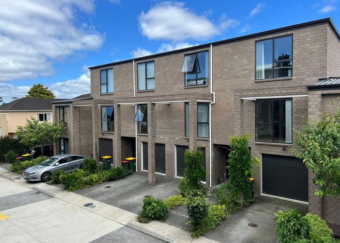  at Mount Albert, Auckland City, Auckland