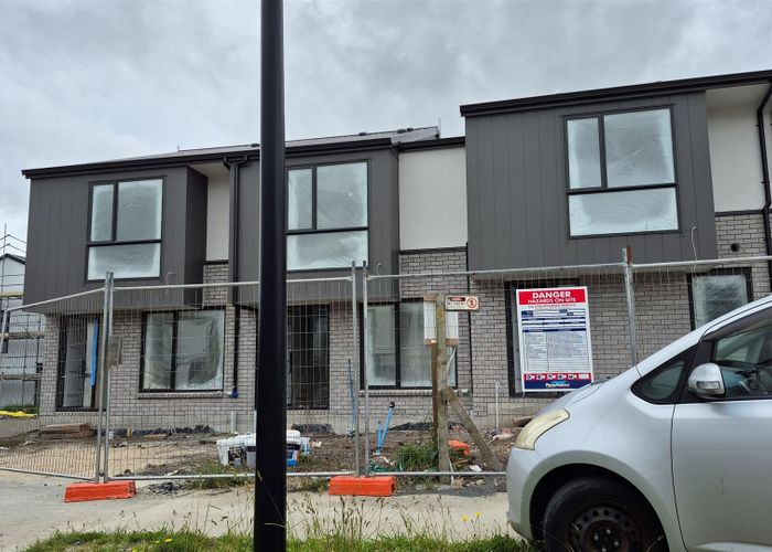  at 10 Paapaakiri Loop, Takanini, Papakura, Auckland