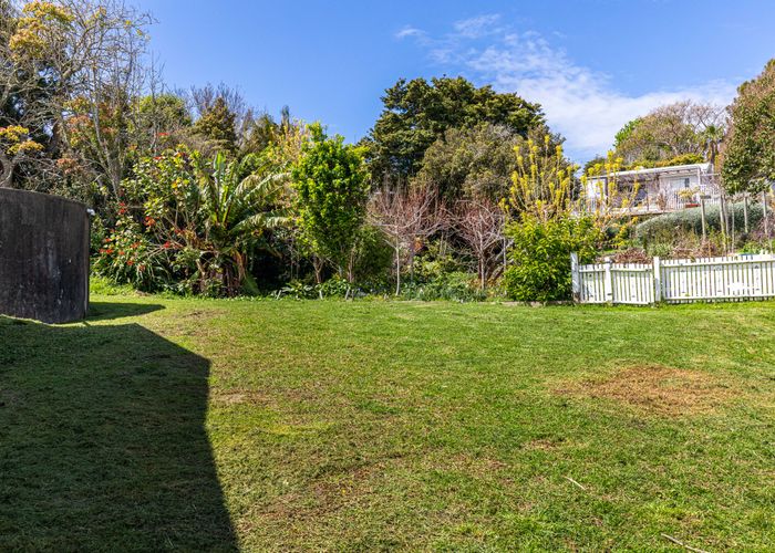  at 10 Kennedy Road, Surfdale, Waiheke Island