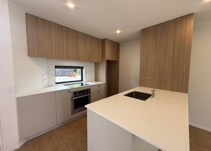  at 2/90 Holly Road, St. Albans, Christchurch City, Canterbury