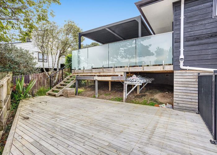  at 2/9 Eastwood Rise, Browns Bay, North Shore City, Auckland