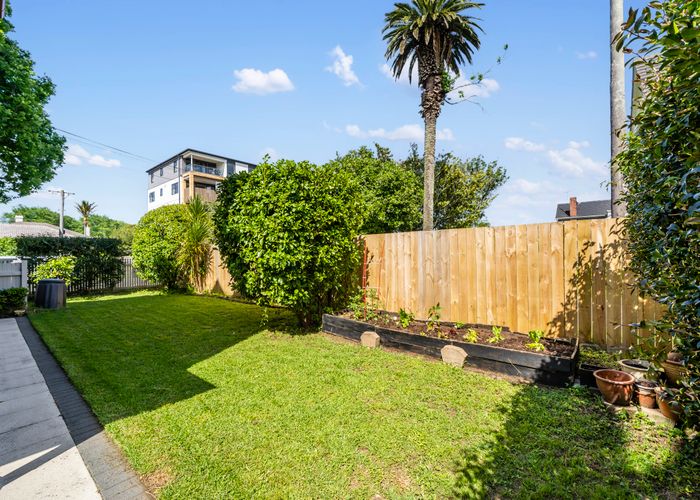 Free property data for D/1 Banff Av, Epsom, Auckland homes.co.nz