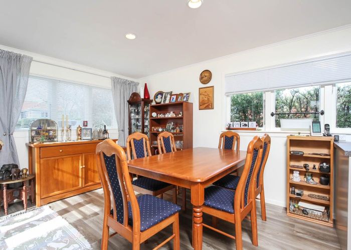  at 48  Scott Avenue, Mangere Bridge, Manukau City, Auckland