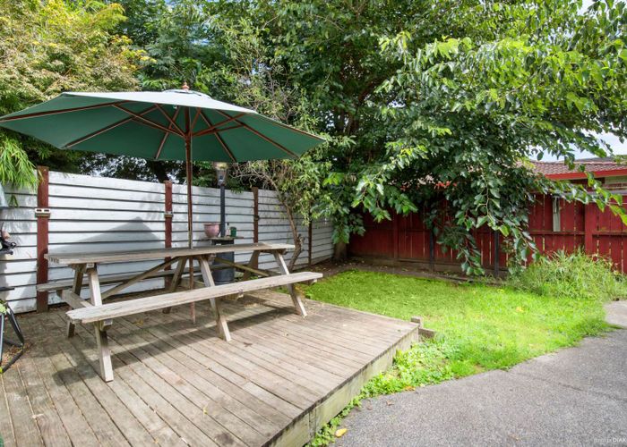  at 25 Kings Road, Panmure, Auckland