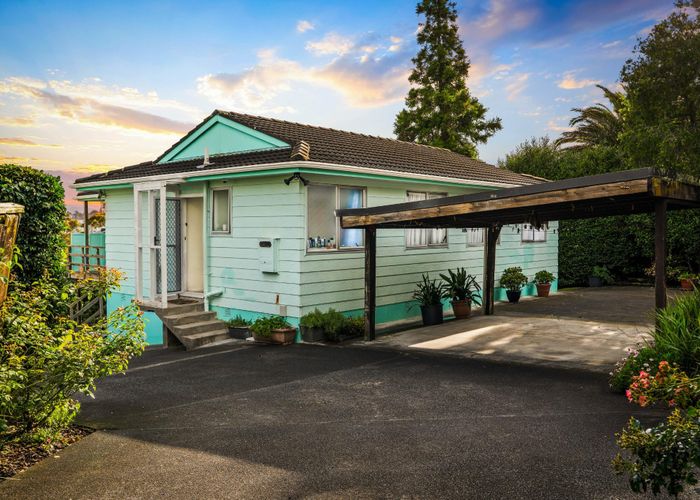  at 18 Peterhouse Place, West Harbour, Waitakere City, Auckland