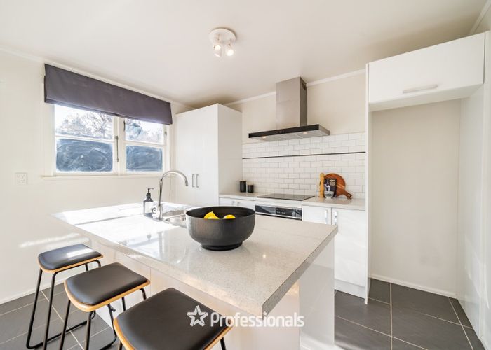  at 190 Dowse Drive, Maungaraki, Lower Hutt, Wellington