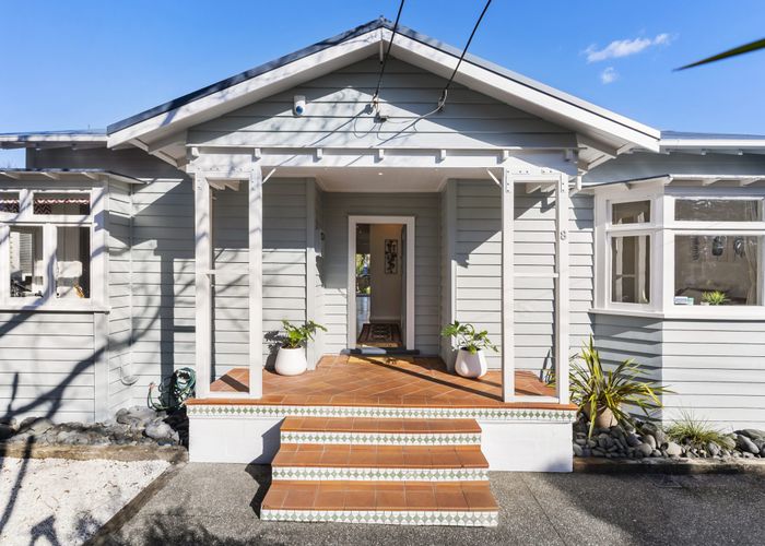  at 8 Fergusson Ave, Sandringham, Auckland