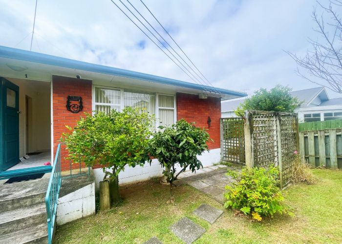  at 1/37 Turama Road, Royal Oak, Auckland