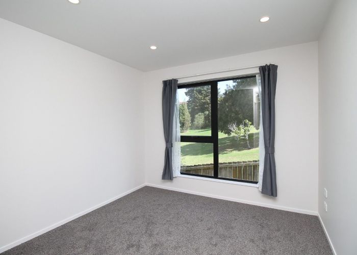  at 7D Spears Place, Botany Downs, Manukau City, Auckland