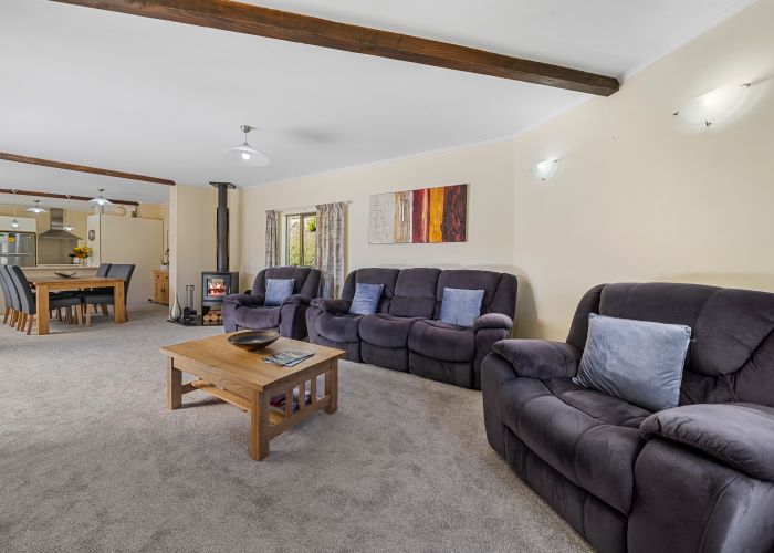  at 1203 Coast RD, WAINUIOMATA, Lower Hutt