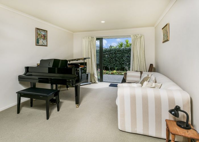  at 100 Greenhithe Road, Greenhithe, Auckland