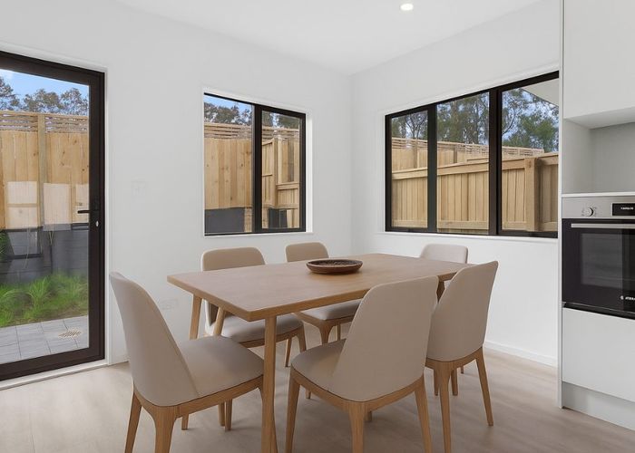  at 29 Whiteywood Street, Westgate, Waitakere City, Auckland