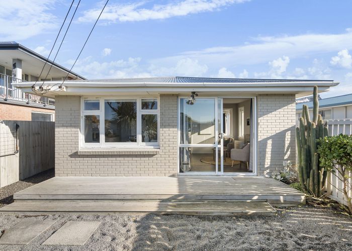  at 521 & 521A Marine Parade, South New Brighton, Christchurch City, Canterbury