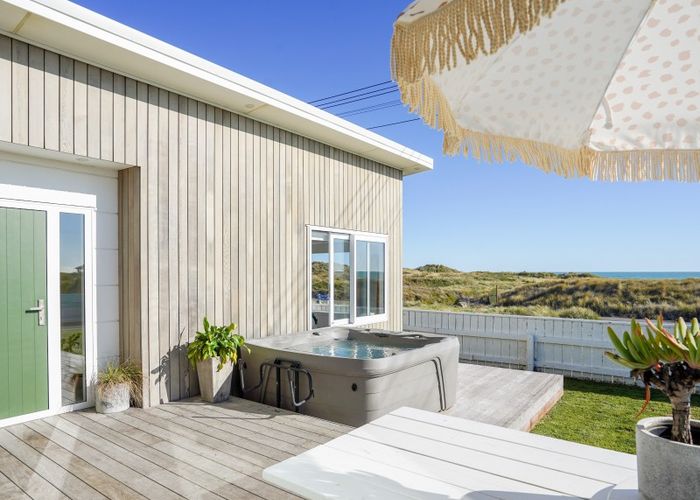  at 21 Ocean Beach Street, Foxton Beach, Foxton