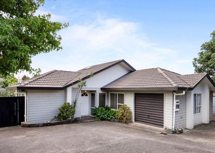  at 5 Ian Sage Avenue, Torbay, Auckland