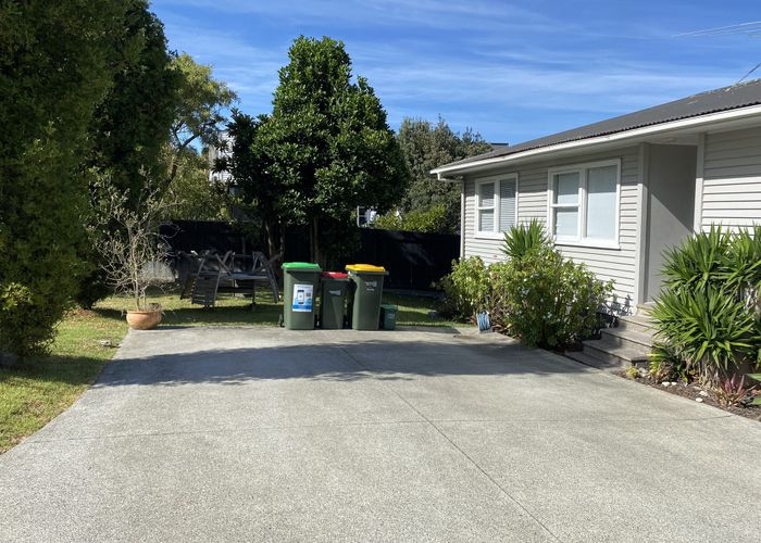  at 66 Blakeborough Drive, Forrest Hill, North Shore City, Auckland