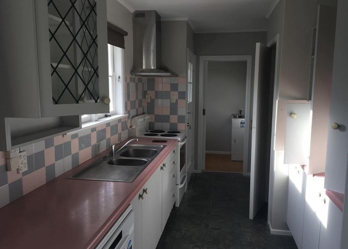  at 66 Stewart Drive, Newlands, Wellington