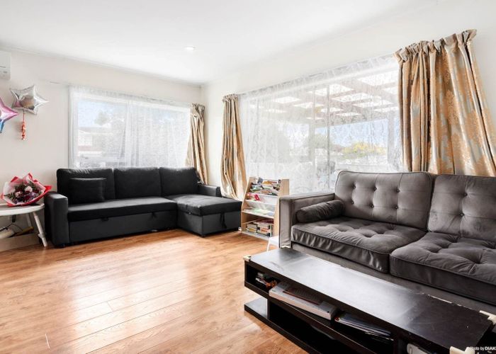  at 127 Reeves Road, Pakuranga Heights, Manukau City, Auckland