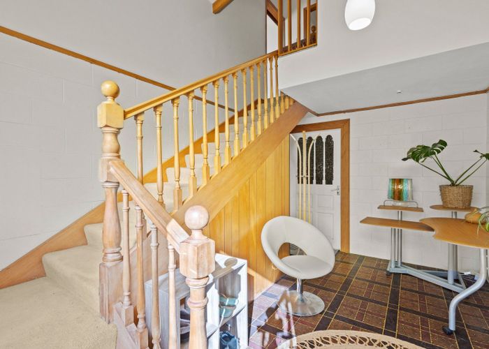  at 5 Price Street, Westown, New Plymouth