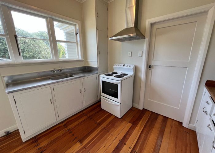  at 16 Millar Street, Terrace End, Palmerston North, Manawatu / Whanganui