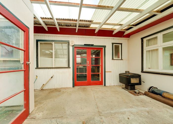  at 34 Oldham Street, Riverton