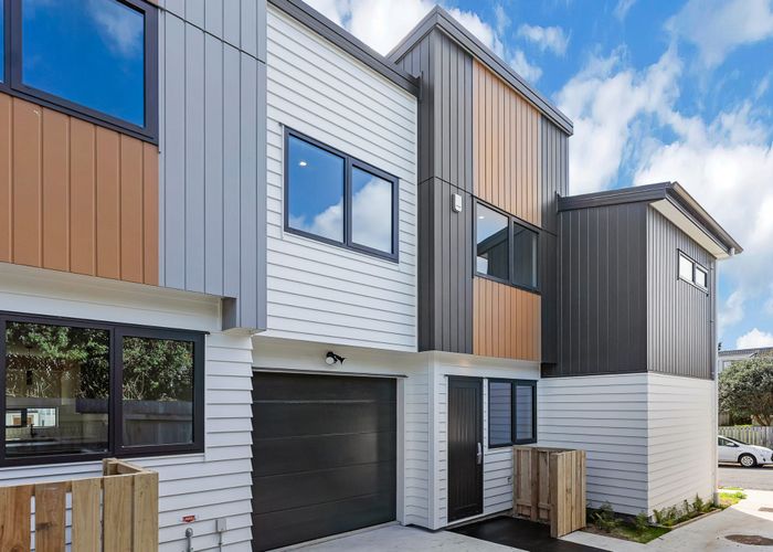  at 4/26 Cape Road, Mangere, Manukau City, Auckland