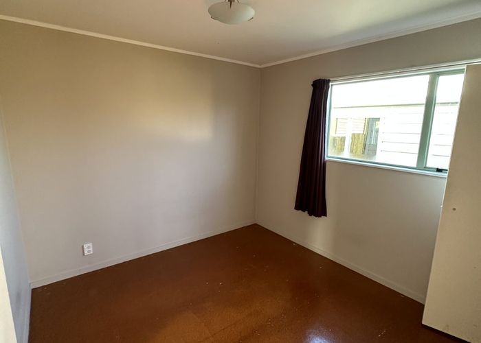  at 2/120 Eskdale Road, Birkdale, North Shore City, Auckland