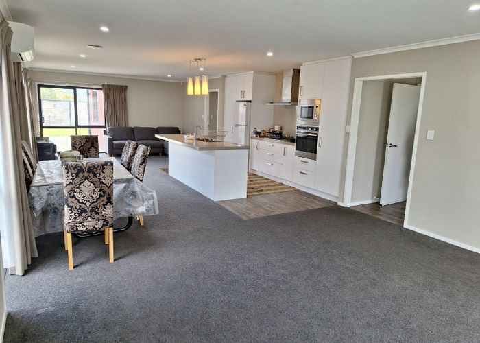  at 44 Te Kaeaea Crescent, Wallaceville, Upper Hutt