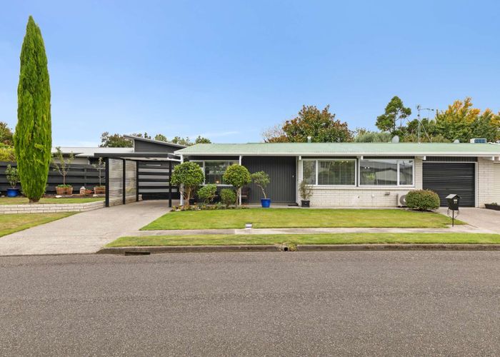  at 11 Opawa Place, Terrace End, Palmerston North, Manawatu / Whanganui