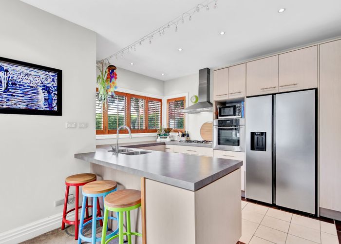  at 57 Hawkesbury Avenue, St Albans, Christchurch