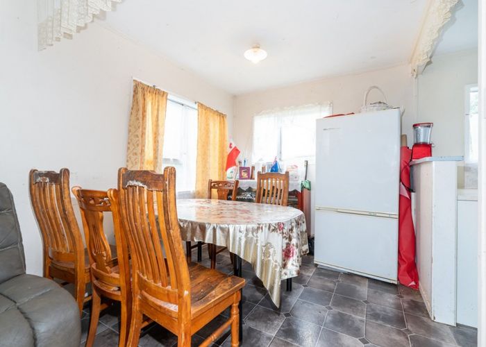  at 29 Moncrieff Avenue, Clendon Park, Auckland