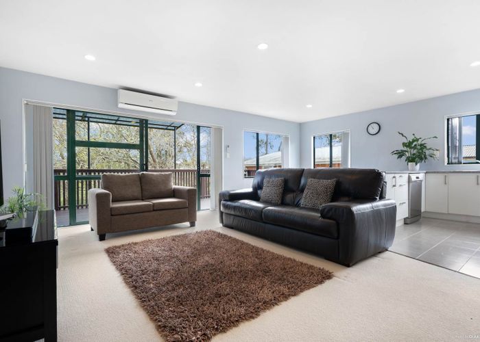  at 6A Staines Avenue, Mangere East, Auckland