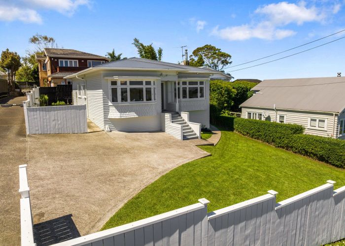  at 15 Huapai Street, Onehunga, Auckland City, Auckland